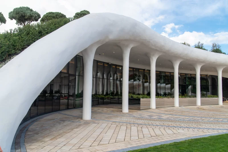 Современная архитектура в парке Галицкого, Краснодар