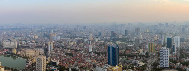 Городской пейзаж Ханоя в сумерках