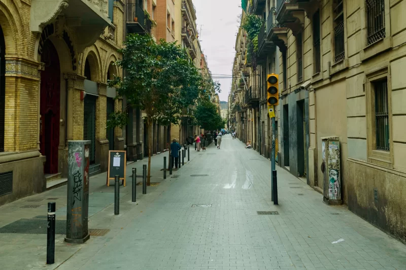 Старые улочки Готического квартала Барселоны