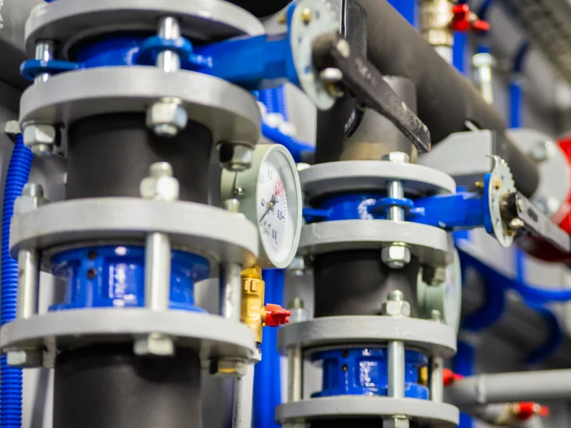 Система труб и клапанов