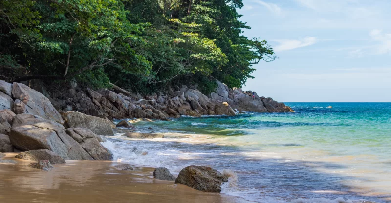 Пляж Найтон на острове Пхукет, Таиланд