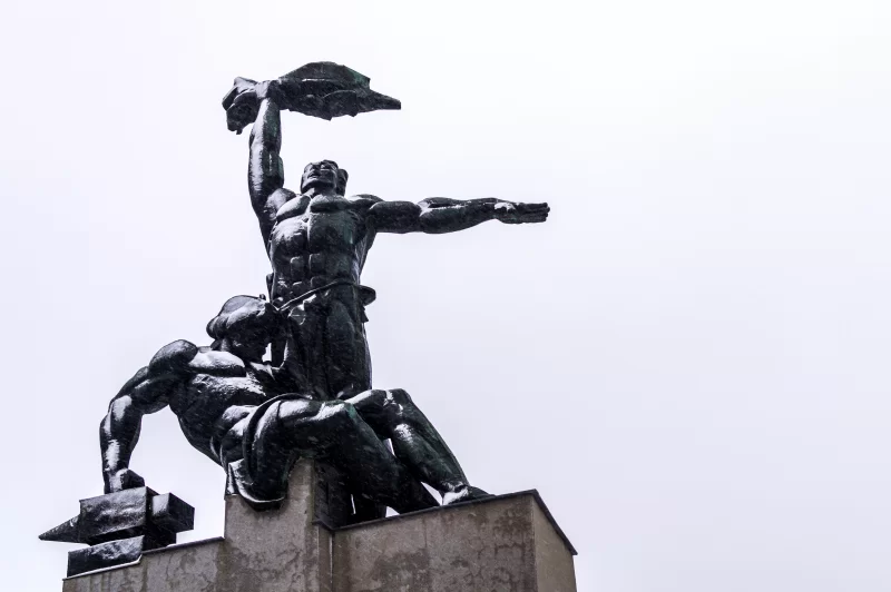 Монумент участникам стачки 1902 года в Ростове-на-Дону, Россия