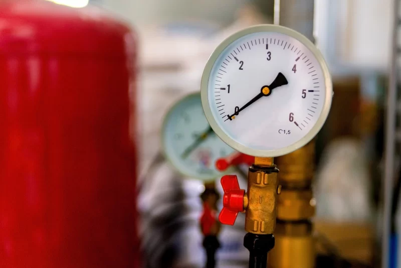 Манометр в системе отопления