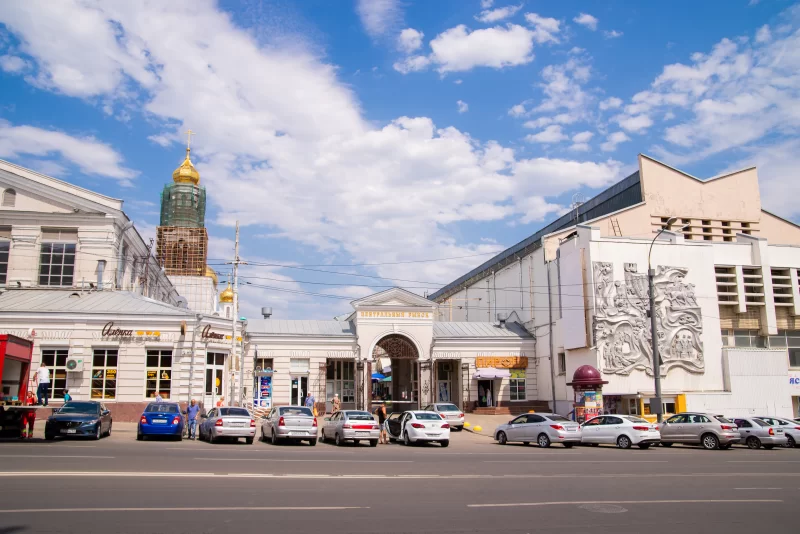 Entrance in central city market