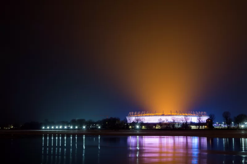 Вечерний вид на стадион «Ростов Арена» с подсветкой