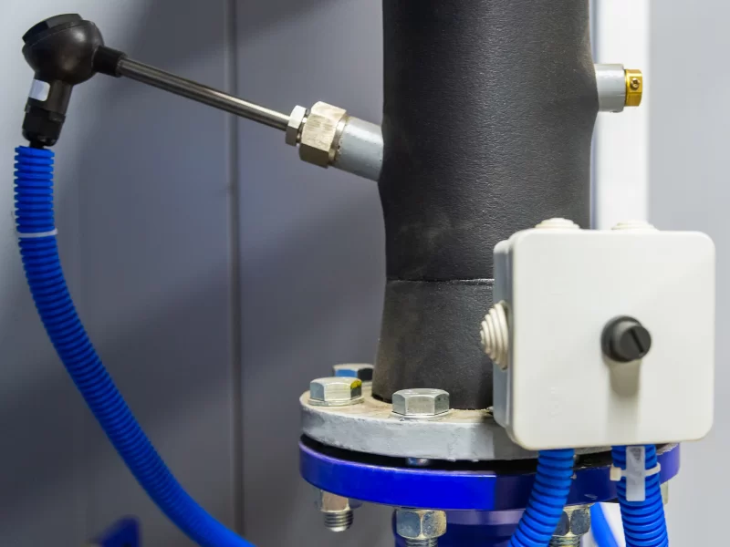 Датчик температуры и термоизоляция трубы