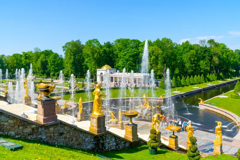 Grand Palace and the Grand cascade fountains