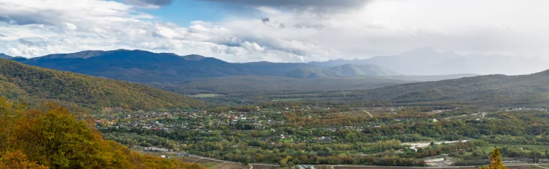 Адыгея горная долина и деревня панорама