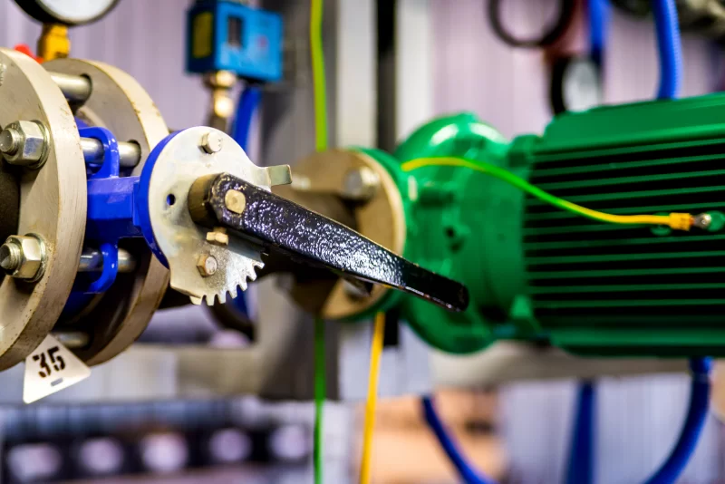 Промышленный насос с вентилем