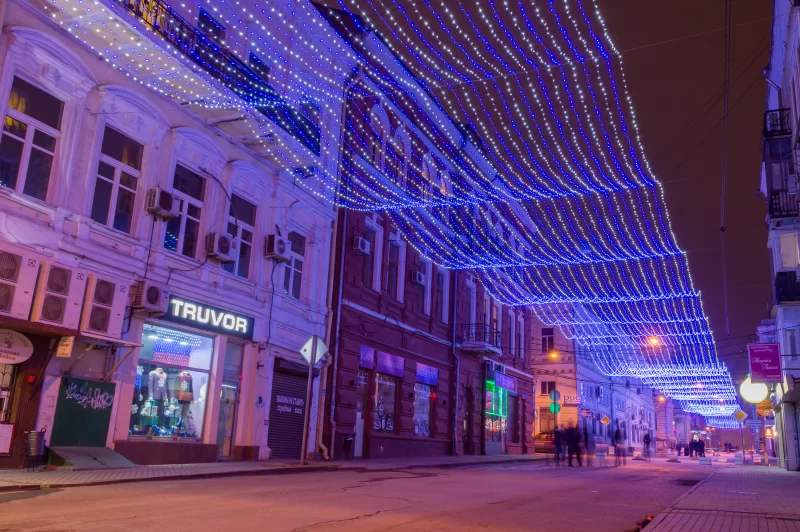 Праздничное освещение Соборного переулка в Ростове-на-Дону
