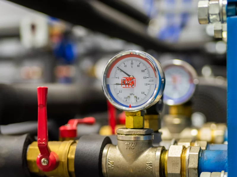 Система отопления: манометры и вентили